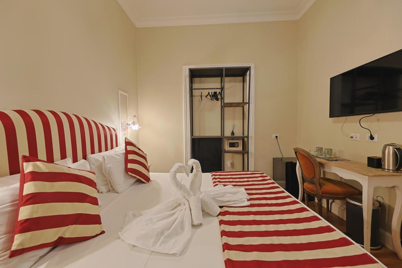 Gasthof Art House Suites56 Via Del Babuino 56 *