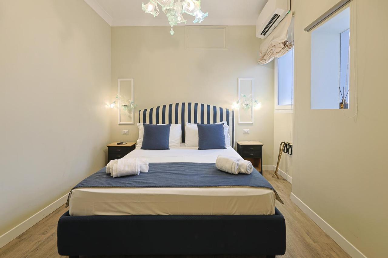 Art House Suites56 Via Del Babuino 56 * Rom