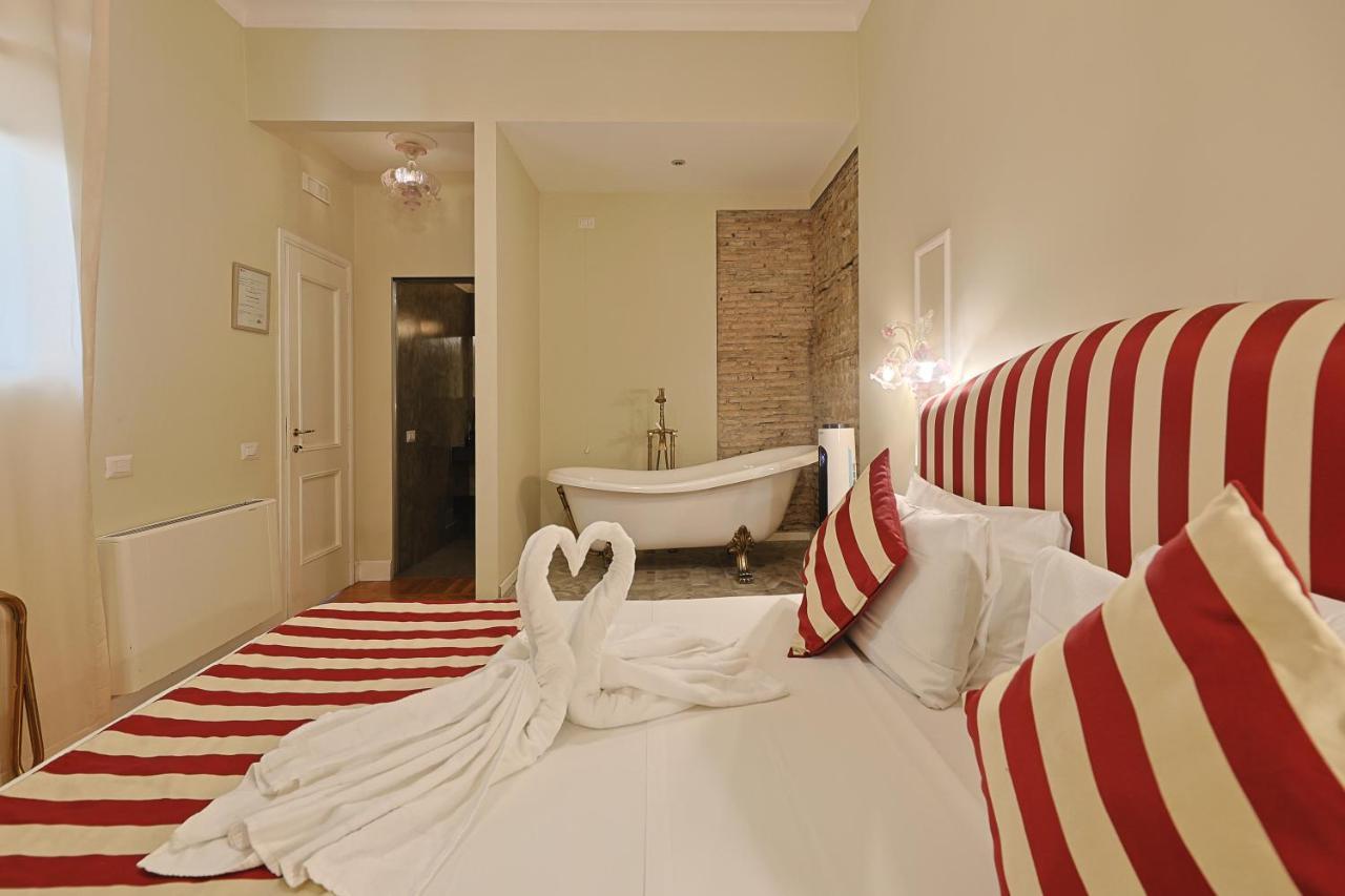 Gasthof Art House Suites56 Via Del Babuino 56