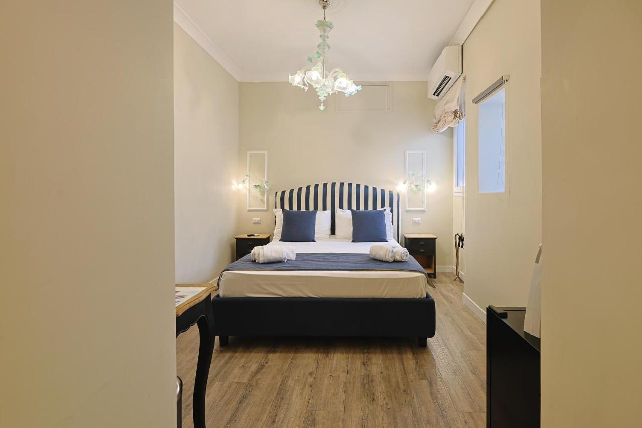 Gasthof Art House Suites56 Via Del Babuino 56 *