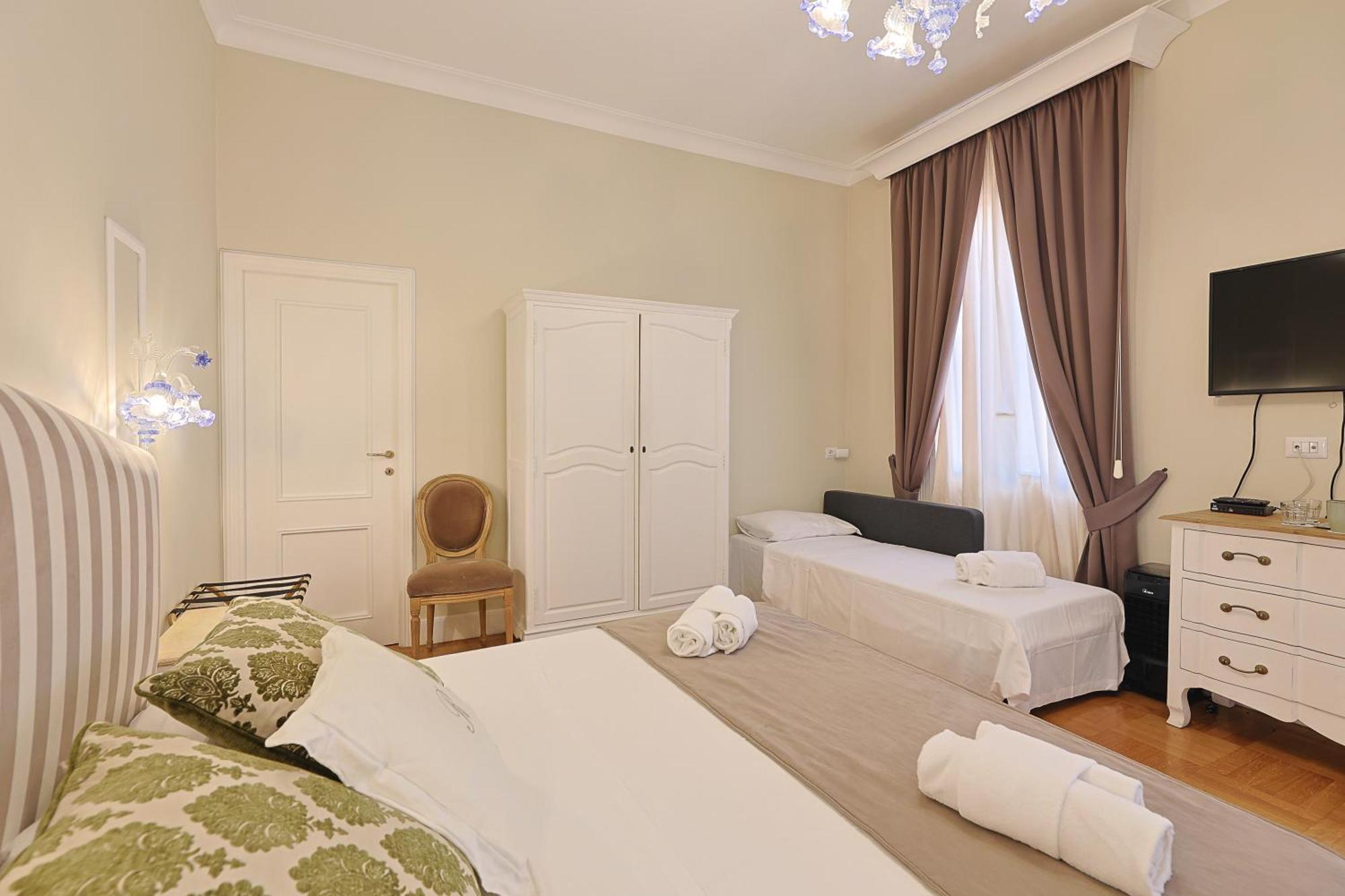 Art House Suites56 Via Del Babuino 56 Rom