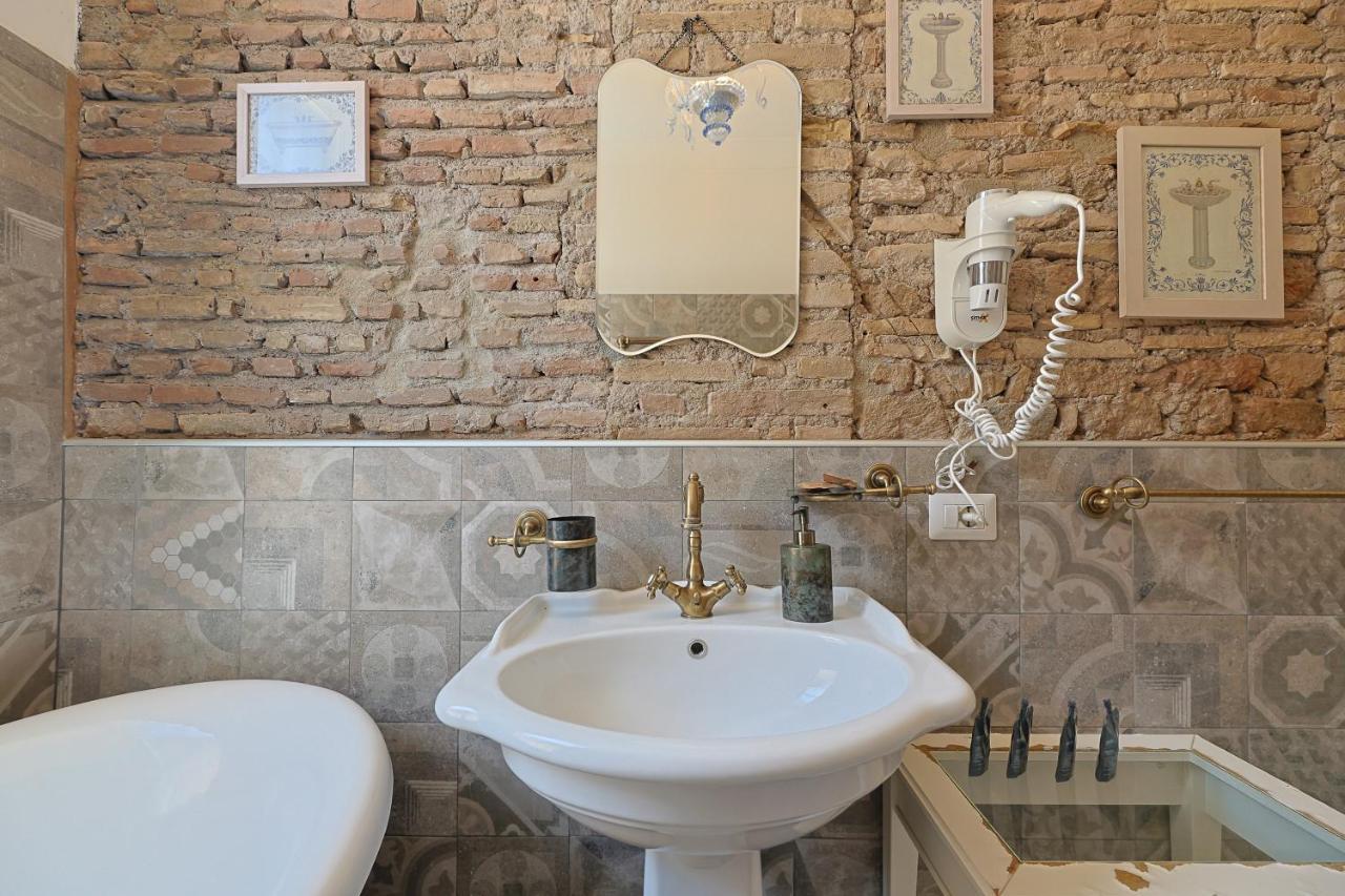 Pensión Art House Suites56 Via Del Babuino 56