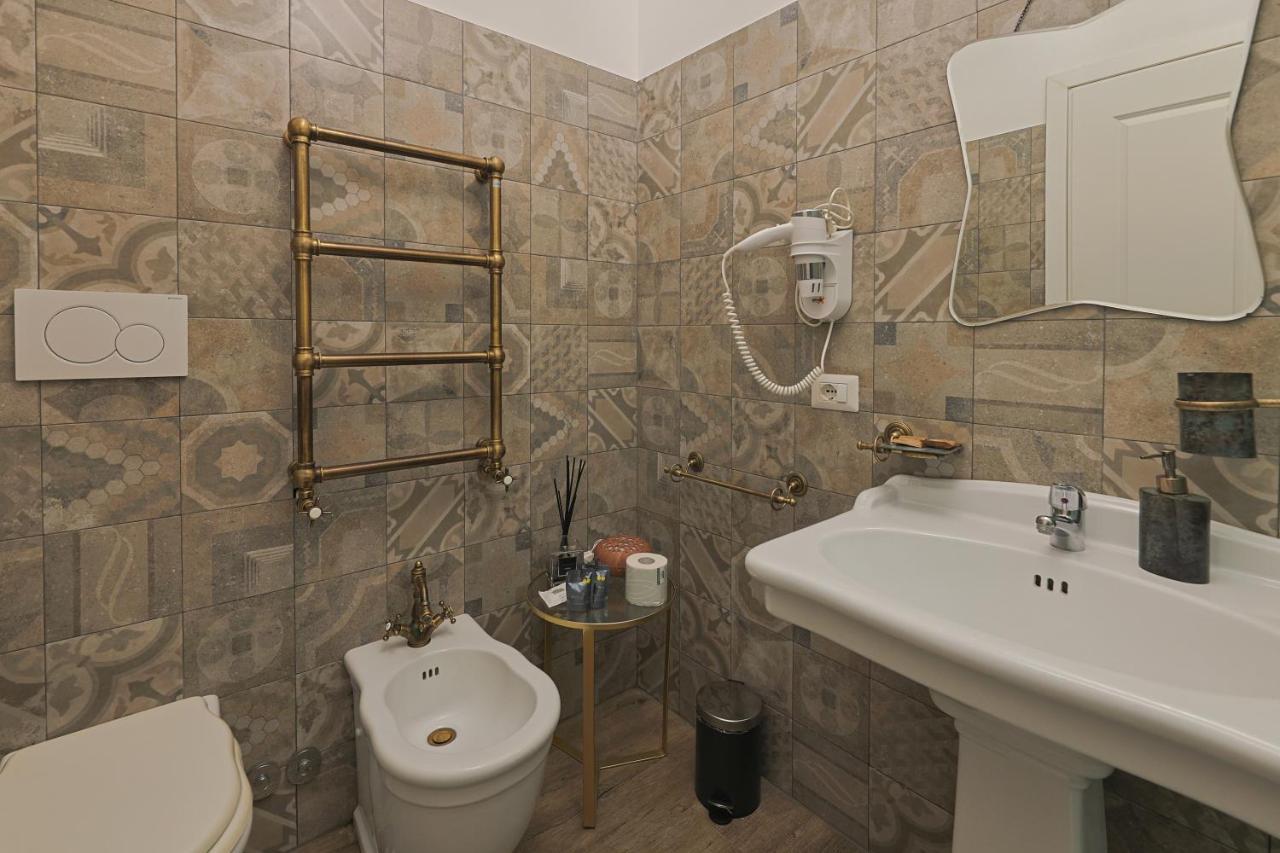 Art House Suites56 Via Del Babuino 56 Pensión